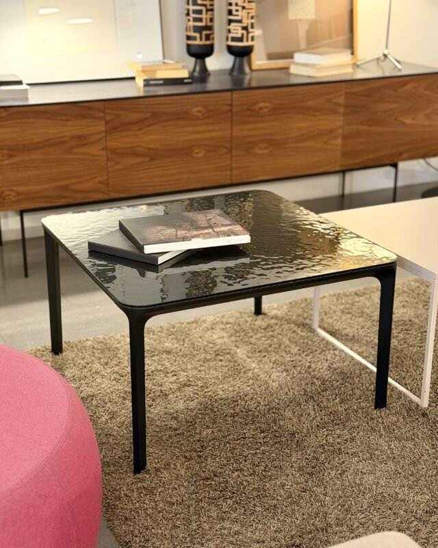 Mesa de centro Slim de Sovet — Antes 2.046€ Ahora 1.125€