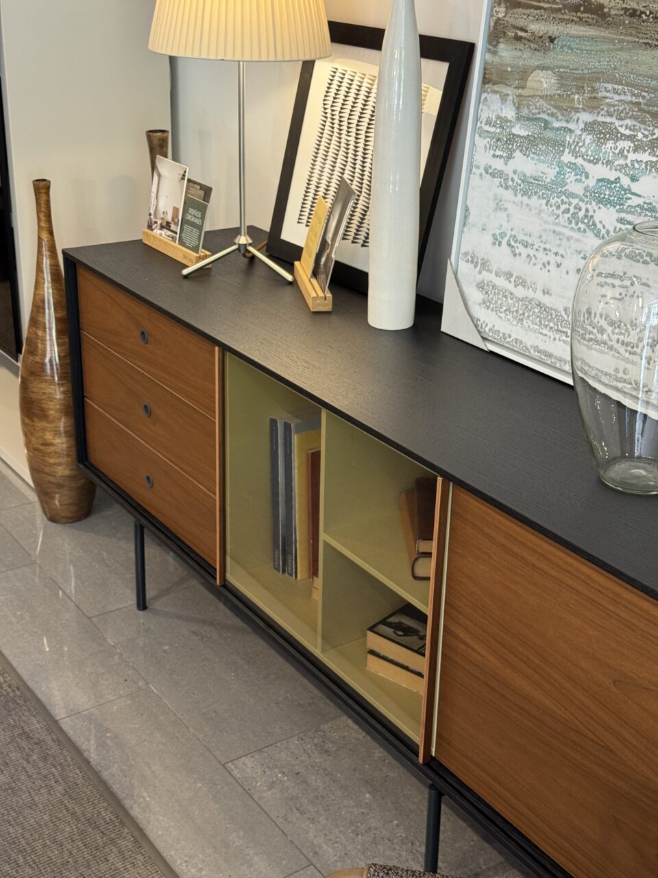 Aparador Aura de Treku — Antes 3.517€ Ahora 2.103€ - Imagen 2