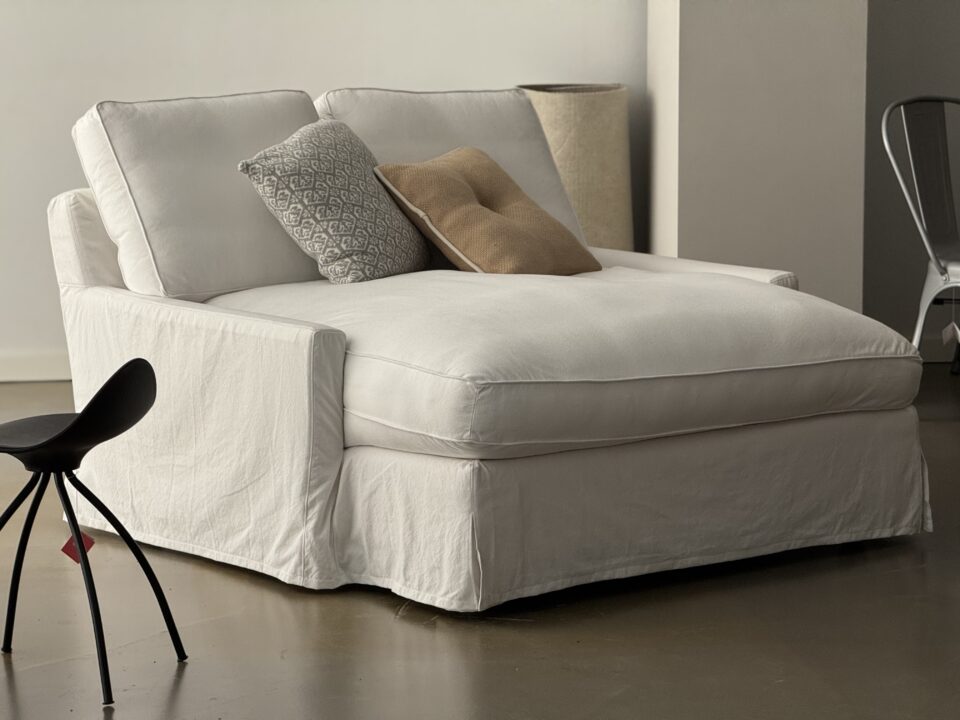 Sofá House VEF de Atemporal— Antes 3.694€ Ahora 2.215€ - Imagen 2