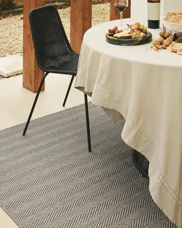 Alfombra Palma Icon de Rols con diseño contemporáneo y textura decorativa.