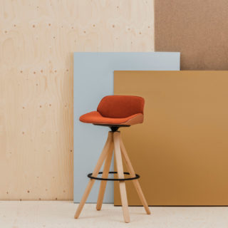Taburete Nuez de Andreu World